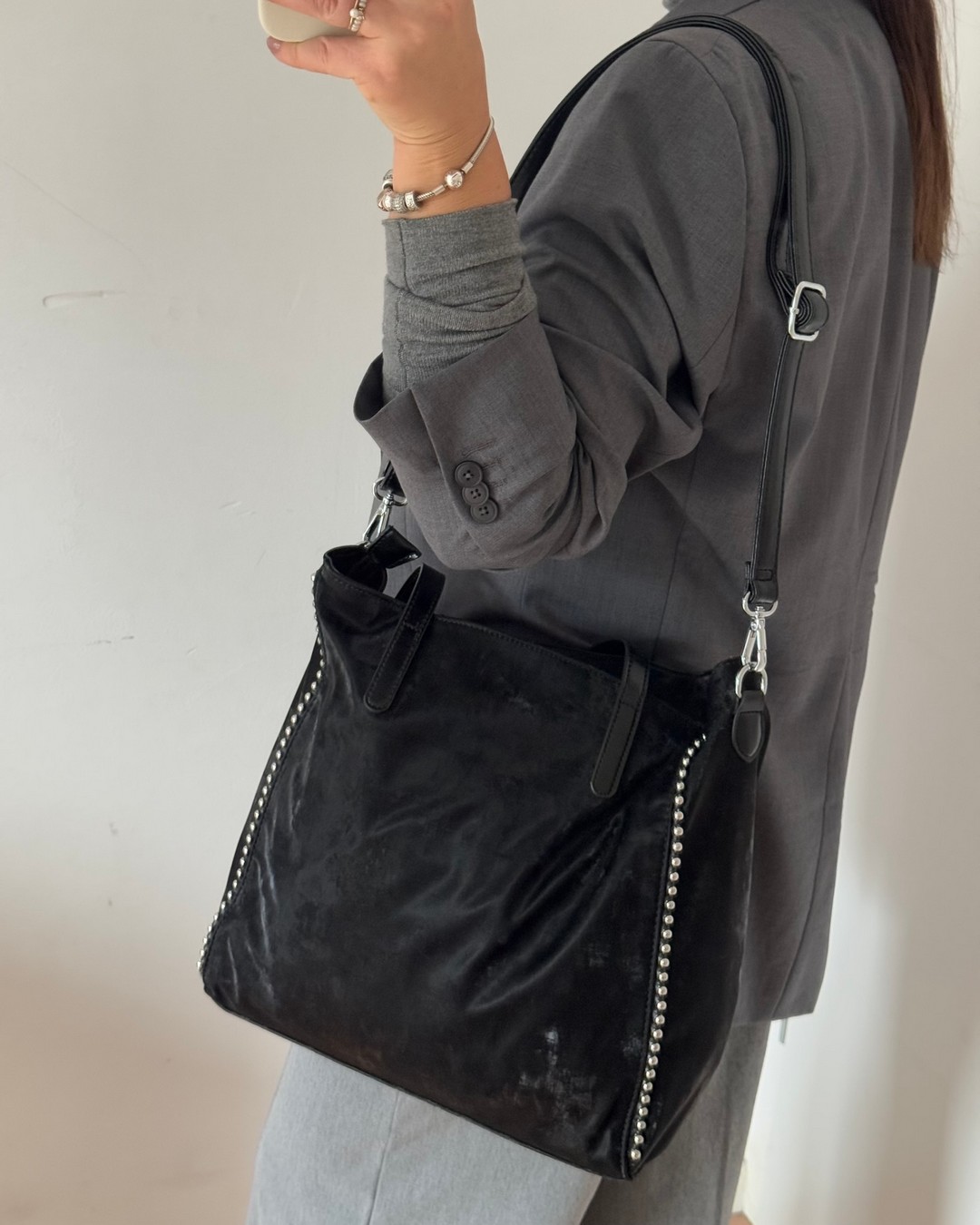 Torebka shopper Ines Delaure czarna srebrne - obrazek 5