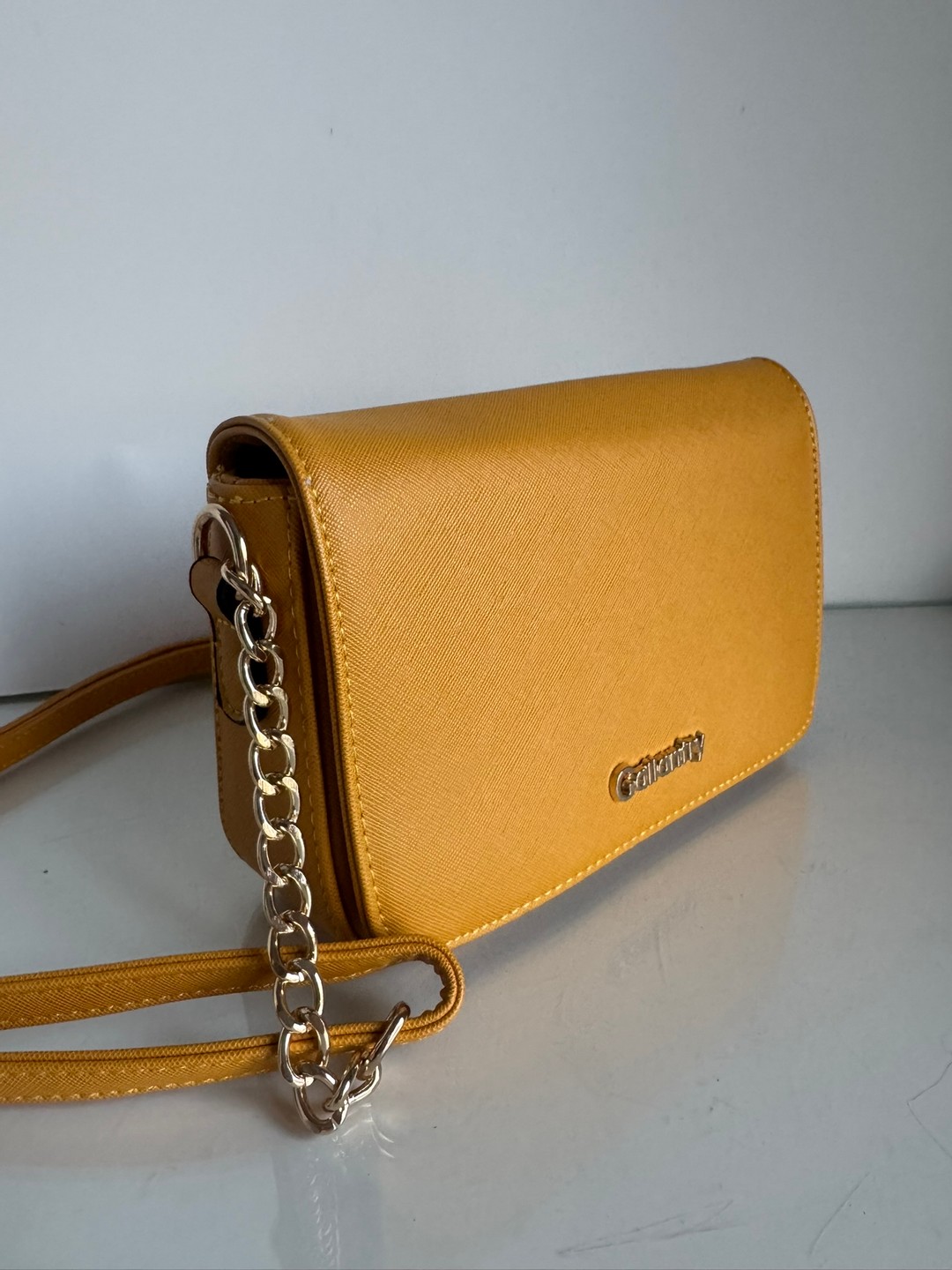 Torebka listonoszka Gallantry Paris żółta - obrazek 5