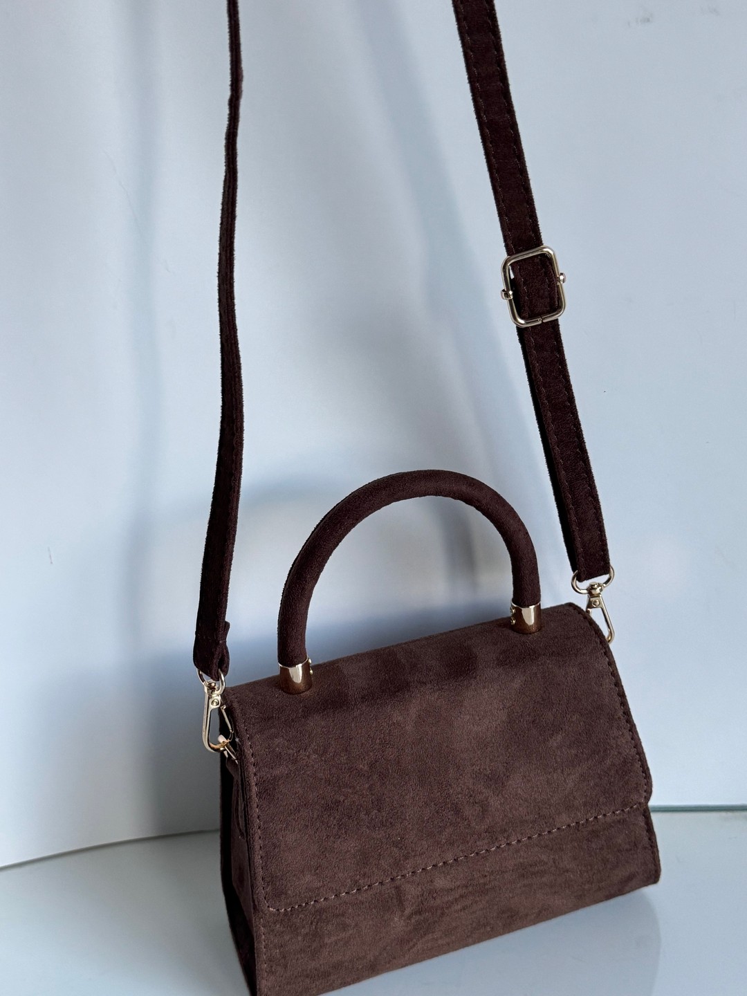 Torebka listonoszka czekoladowa eco zamszowa Gallantry - obrazek 5