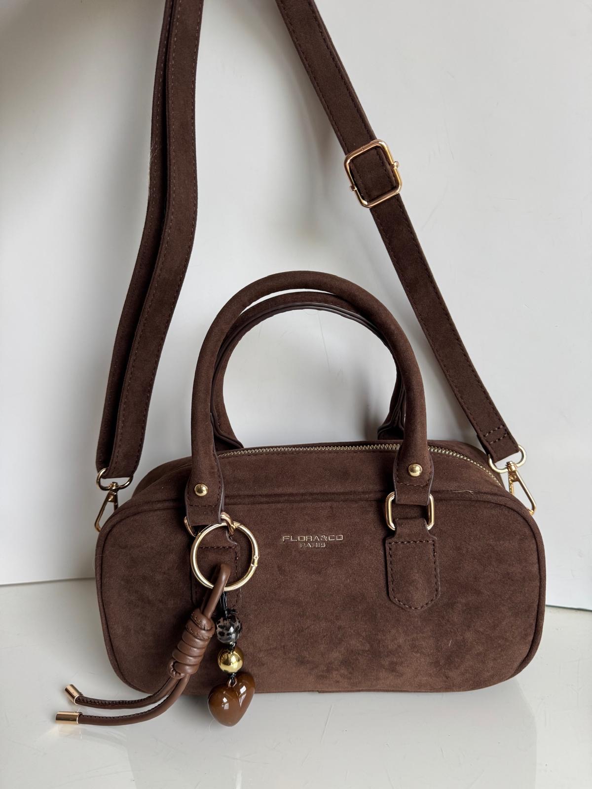 Torebka typu bowling bag czekoladowa + zawieszka - obrazek 5