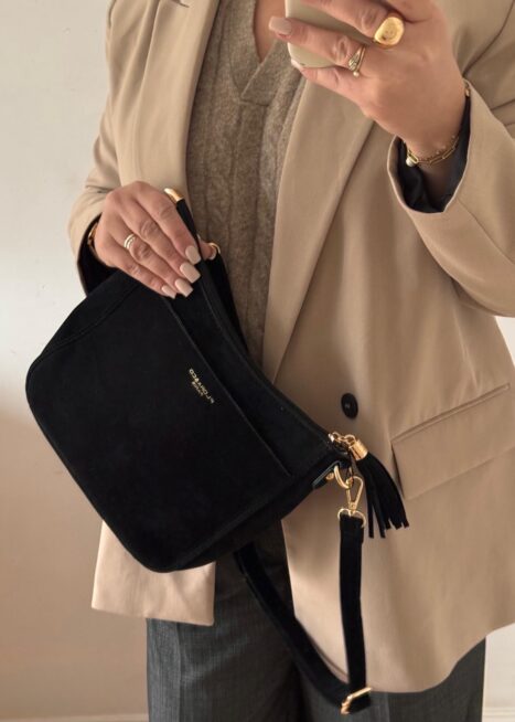 Torebka listonoszka czarna eco zamsz