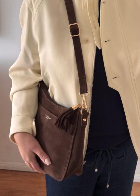 Torebka listonoszka czekoladowa eco zamsz