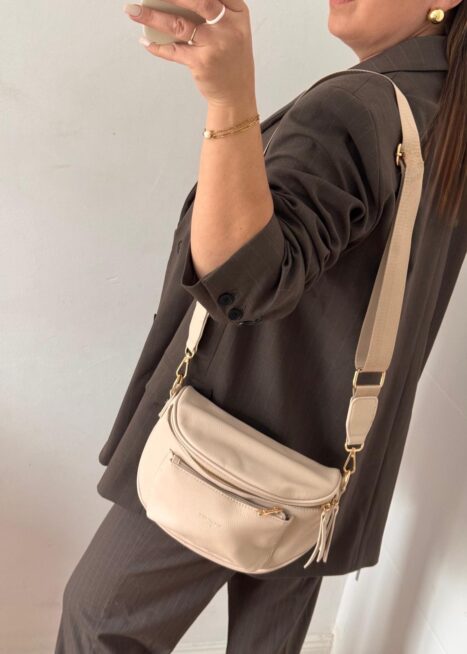 nerka ecru z kieszonką