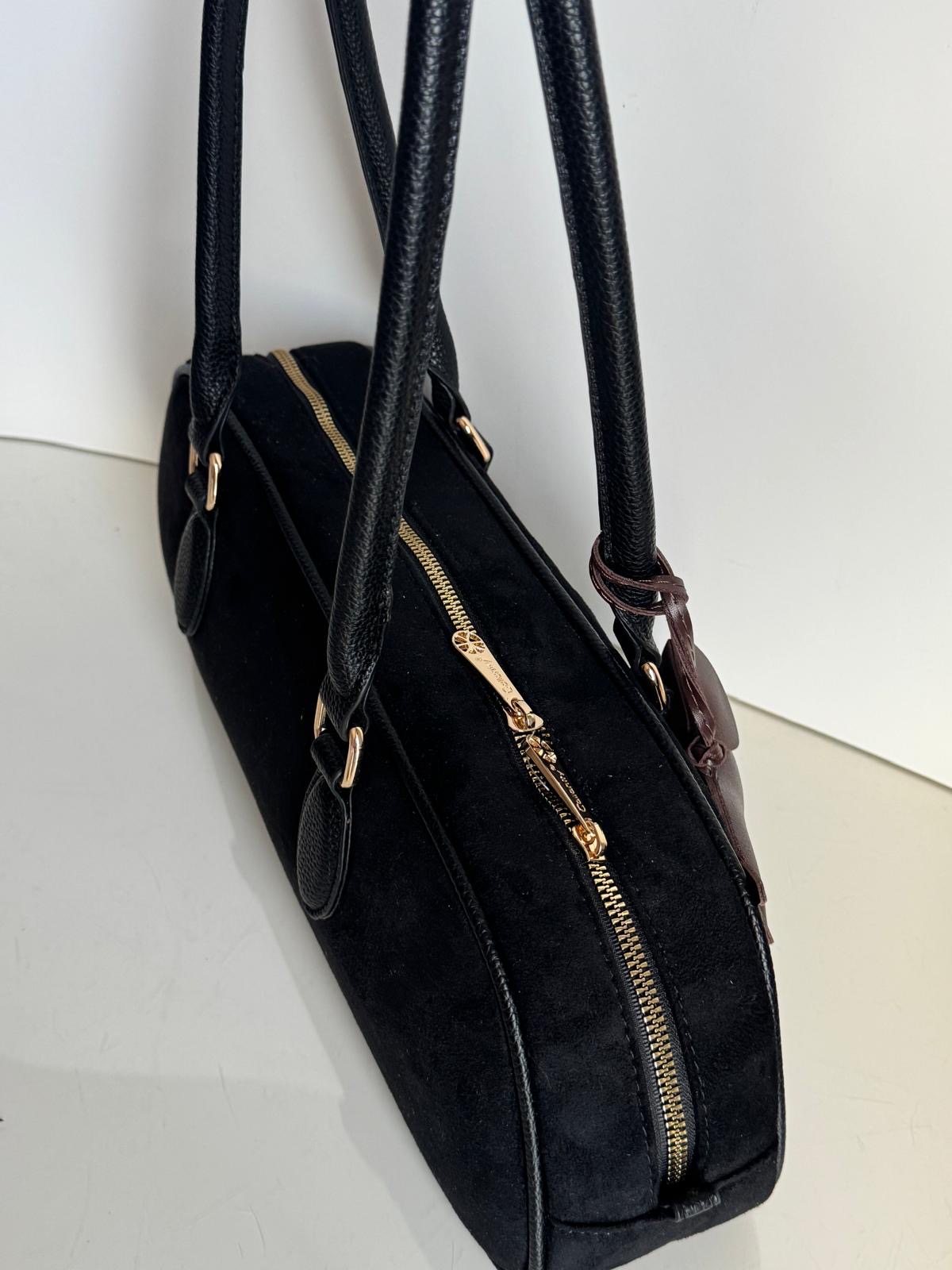 Torebka typu bowling bag czarna + piesek - obrazek 6