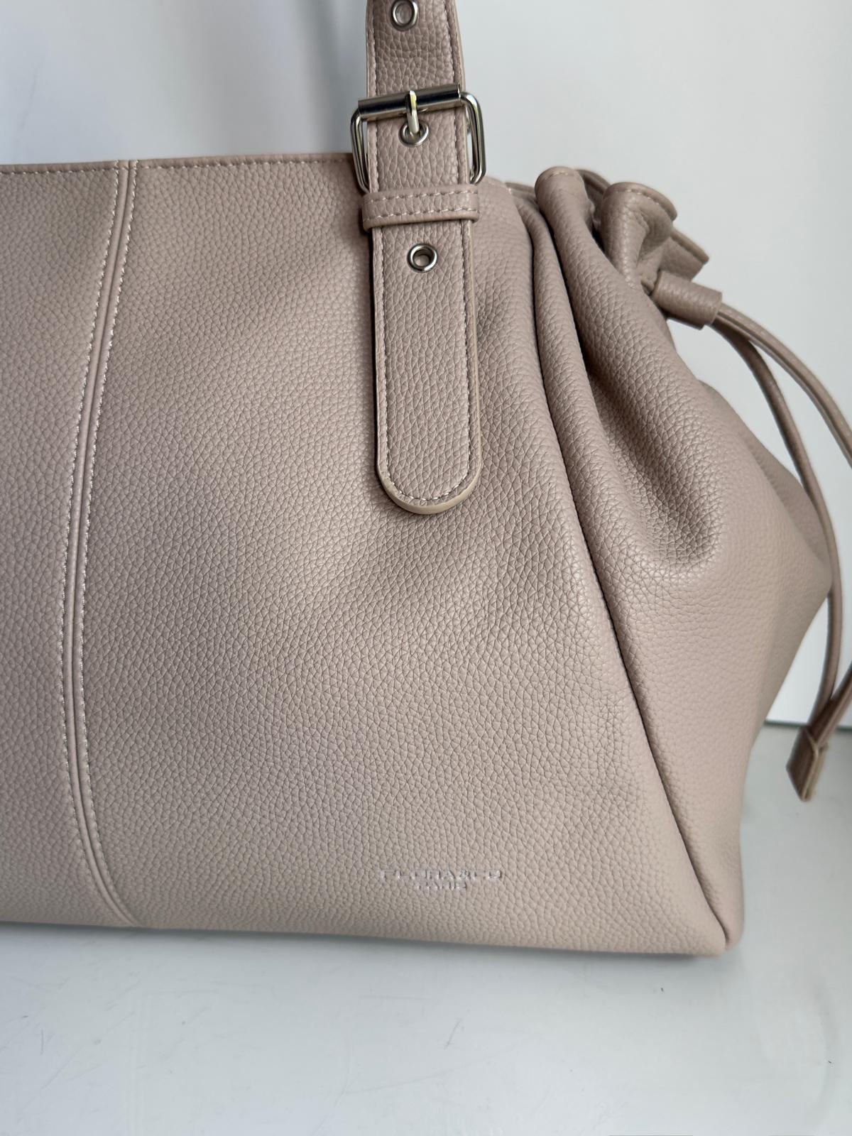 Torebka shopper A4 eco skóra beżowa Flora&co - obrazek 5